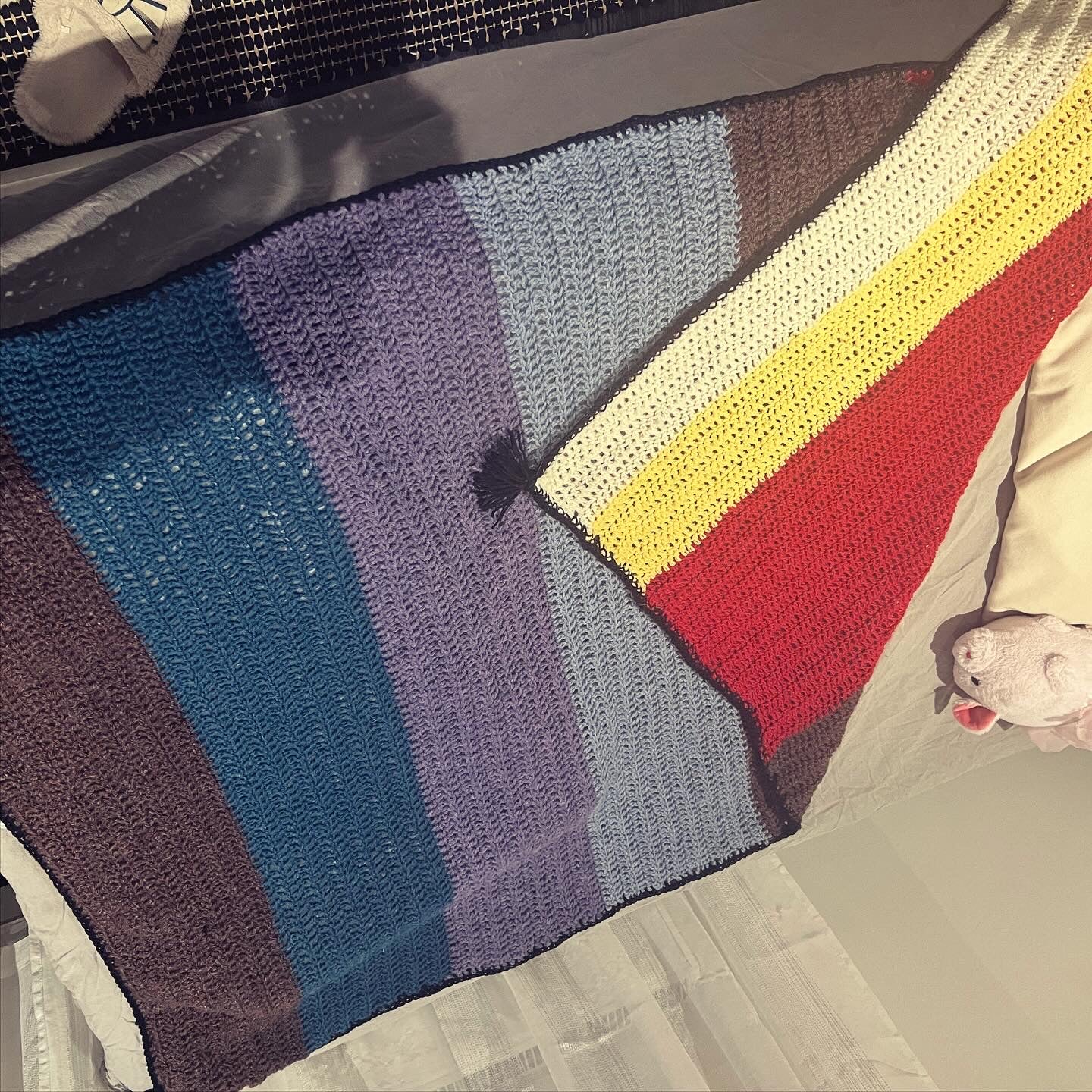 MULTICOLOR SHRUG