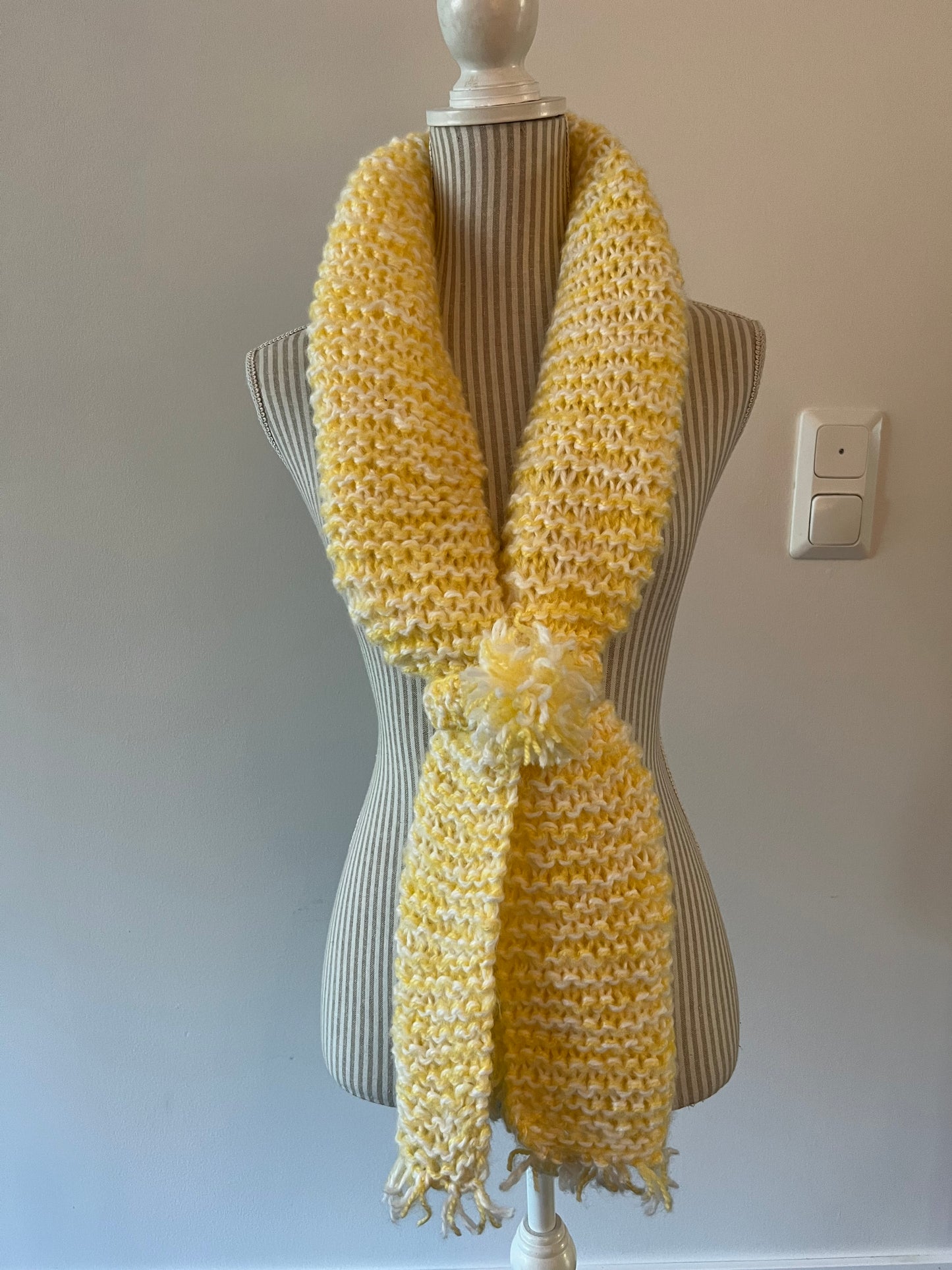 KNITTED YELLOW SCARF