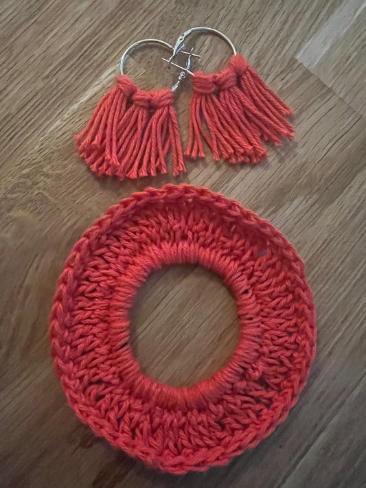 EARRINGS AND HAIRBAND