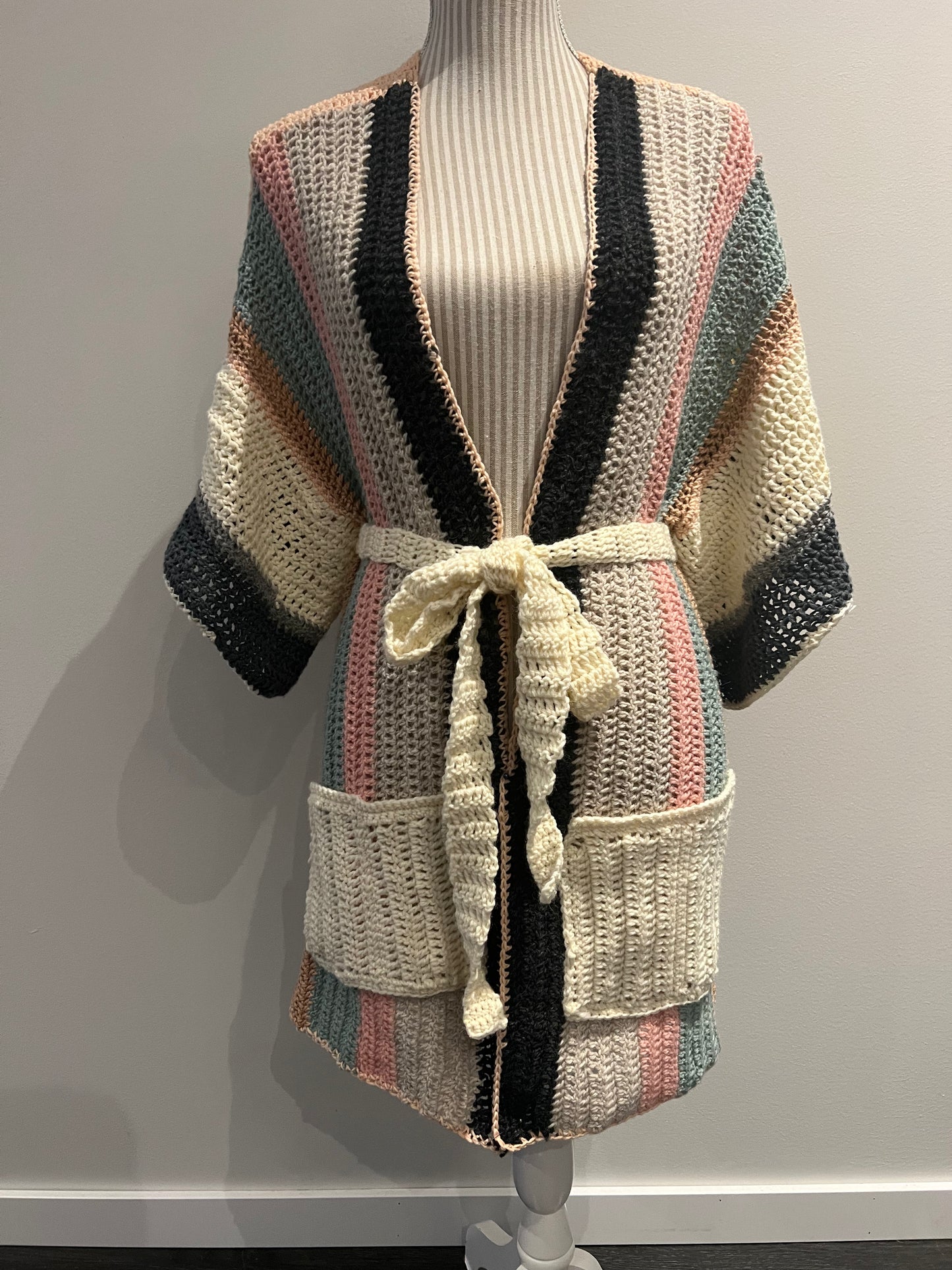 BOHO ROBE WITH WIDE CROCHET PATTERN, MULTICOLOR