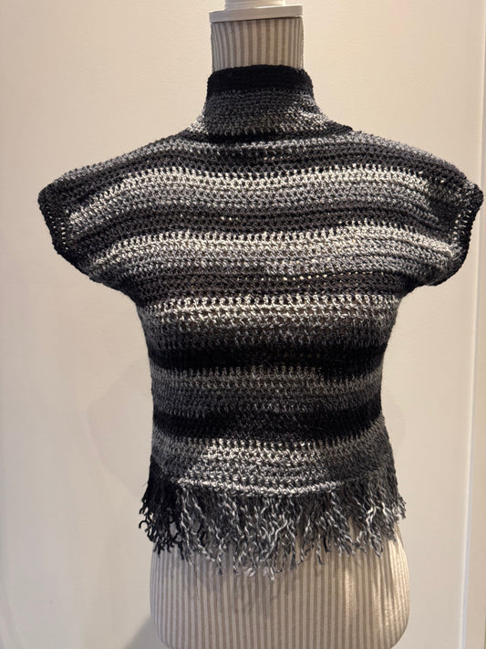 CROCHET TURTLENECK TOP